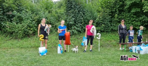Photo 1660408891732